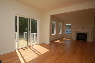 22 Huntington Ridge Rd unit 4, Bedford, NH 03110 - photo 3