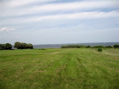 80 Seacrest Ln, Warwick, RI 02889 - photo 7