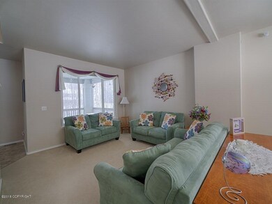 007_Living Room