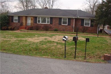 107 Sycamore Dr, Shelbyville, TN 37160 - photo 2