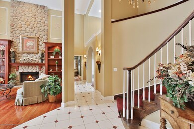 2405 Orchard Crest Blvd-large-019-17-1K2