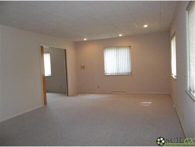 2675 Chestnut St, Columbus, IN 47201 - photo 3