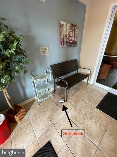 1411 Wigeon Way unit 304, Gambrills, MD 21054 - photo 2