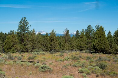 22350 Calgary Dr, Bend, OR 97702 - photo 2