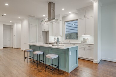 829 E 26th St, Houston, TX 77009 - photo 3