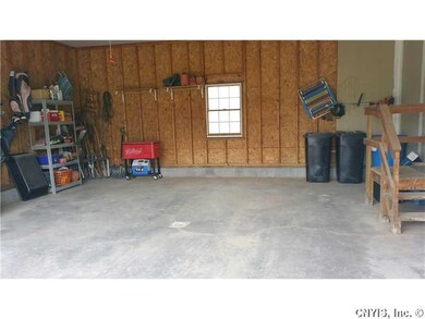Garage. 2 CAR ATTACHED