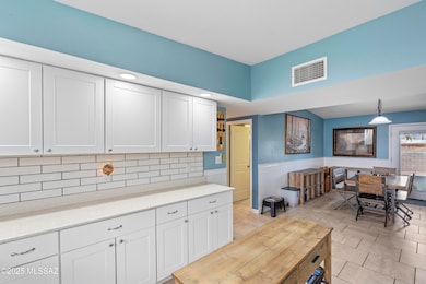 16-Kitchen