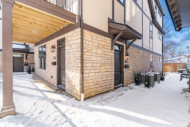 001_Ave Columbus OH 43212 USA