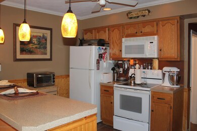 131 Shadetree Rd, Shavertown, PA 18708 - photo 6