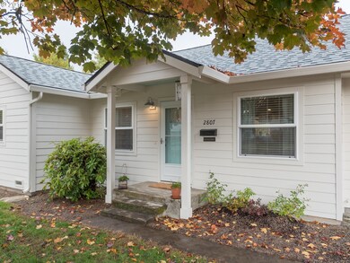 2807 18th Ave, Forest Grove, OR 97116 - photo 2