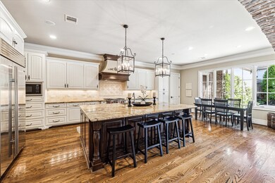 12115 Rip Van Winkle Dr, Houston, TX 77024 - photo 3