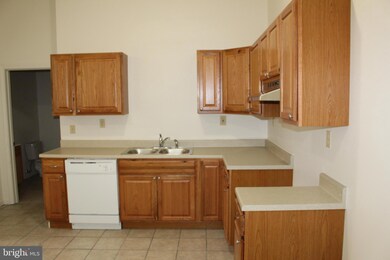 467 Center St unit B (LEFT SIDE), Mount Wolf, PA 17347 - photo 3