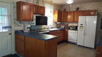 529 Pembroke St, Pembroke, NH 03275 - photo 6