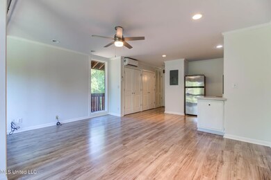 229 Lakeside Villa (6)