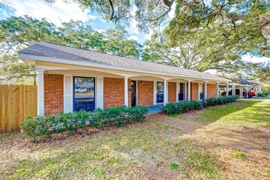 1302 Oak Creek Dr, Richmond, TX 77469 - photo 2