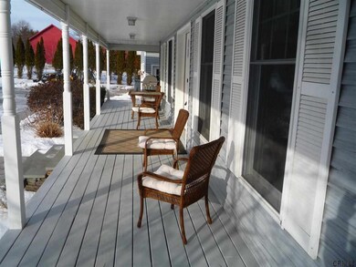 29 Garrett Ln, Ballston Spa, NY 12020 - photo 2