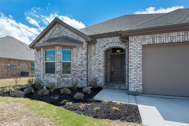 525 Smart Strike Trail, Granbury, TX 76049 - photo 3