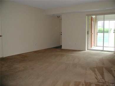 2677 Rolling Green Dr, Macungie, PA 18062 - photo 4