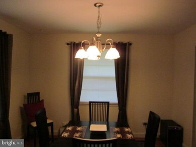 932 N Ashton St, Alexandria, VA 22312 - photo 4