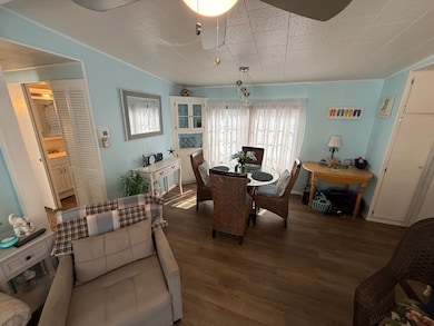 1919 Buccaneer Dr unit 17, Sarasota, FL 34231 - photo 7