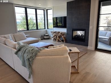 1151 Lantern Ln, Eugene, OR 97401 - photo 6