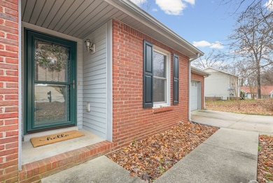 429 Sarah Dr, Clarksville, TN 37042 - photo 3