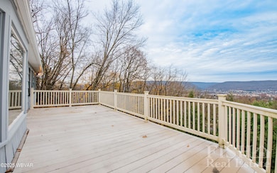 204 Roderick Rd, Williamsport, PA 17701 - photo 4