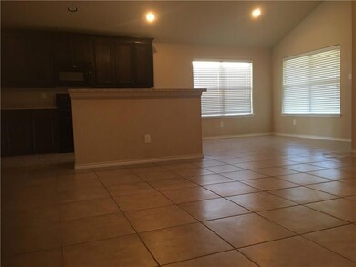 3502 Columbus St, Gainesville, TX 76240 - photo 5