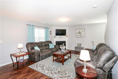 114 Harvest Pointe Dr, Statesville, NC 28677 - photo 4