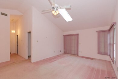 599 Highwood Cir unit END UNIT, Albany, NY 12203 - photo 6