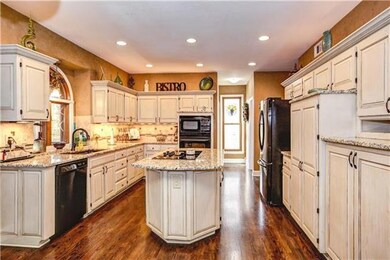 15013 W 76th St, Shawnee, KS 66216 - photo 7