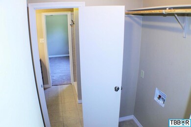 410 Skyview Cir, Troy, TX 76579 - photo 6