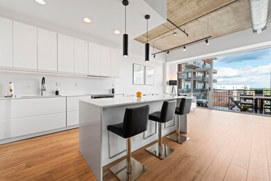 Main North unit 716, Royal Oak, MI 48067 - photo 4