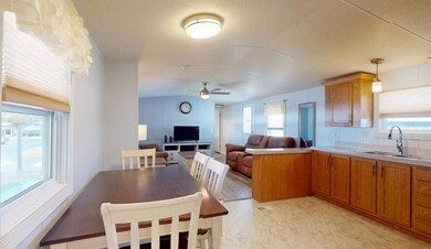 10728 Poplar St NE unit 72, Saint Petersburg, FL 33716 - photo 7