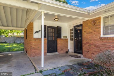 1905 Gaither St, Temple Hills, MD 20748 - photo 5