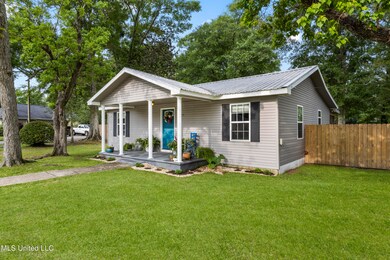 420 S Haugh Ave, Picayune, MS 39466 - photo 2