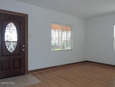 7707 Hacienda Ave, El Paso, TX 79915 - photo 5