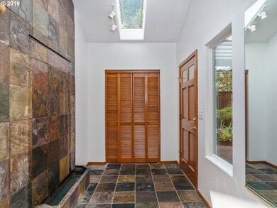 Entrance/Foyer