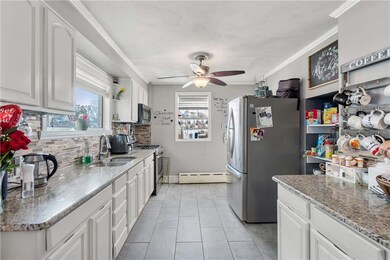 179 Oakland Ave, Pawtucket, RI 02861 - photo 6