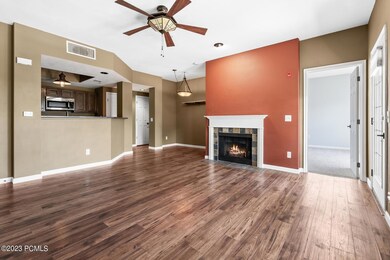 4_Livingroom_1800x1200_4065957