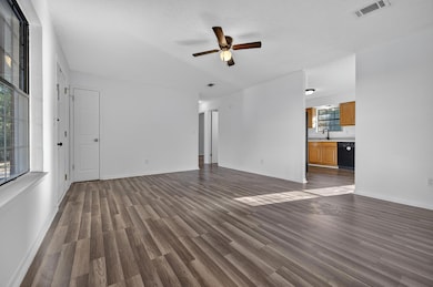 552 Roberts Dr, Defuniak Springs, FL 32433 - photo 7