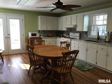 2134 Jefferson Ave, Davenport, IA 52803 - photo 6