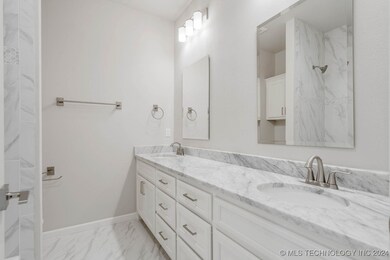 2710 W Union Place, Broken Arrow, OK 74011 - photo 6