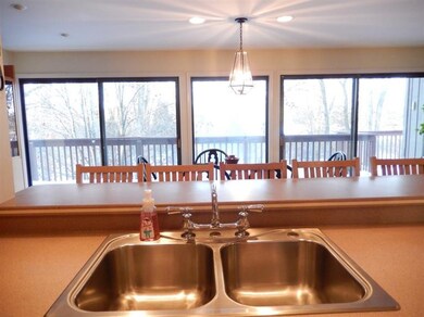 555 Washington St, Chelsea, MI 48118 - photo 7