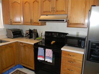 Smooth-top electric stove.