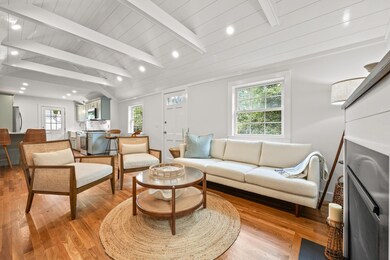 13-web-or-mls-384a-n-dennis-rd