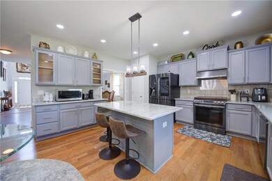 4420 Sunbonnet Rd, Cumming, GA 30028 - photo 4