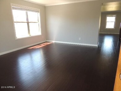 023-589068 Formal Living and Dining