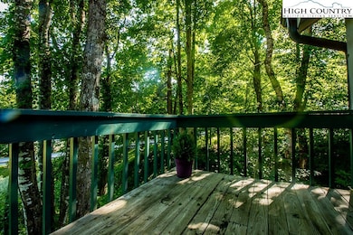 120 S Slope Loop unit 3, Banner Elk, NC 28604 - photo 5