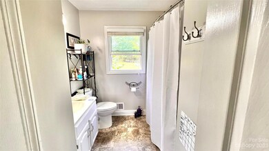 2300 Greenleaf Dr, Gastonia, NC 28052 - photo 5